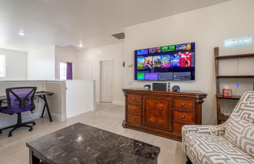 Coachella Play - 6BR Multi-Gen Fun Zone and Retreat with free heated pool - Foto 39