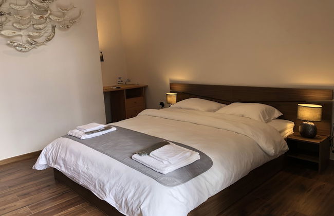 Lemon Tree Suites Near ATH Airport - Foto 1