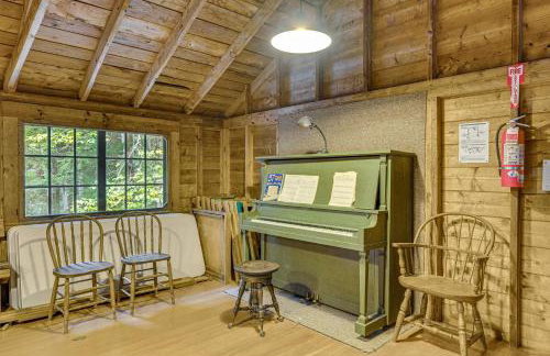 Rustic Cabin with Squam Lake Access and Fireplace! - Foto 24