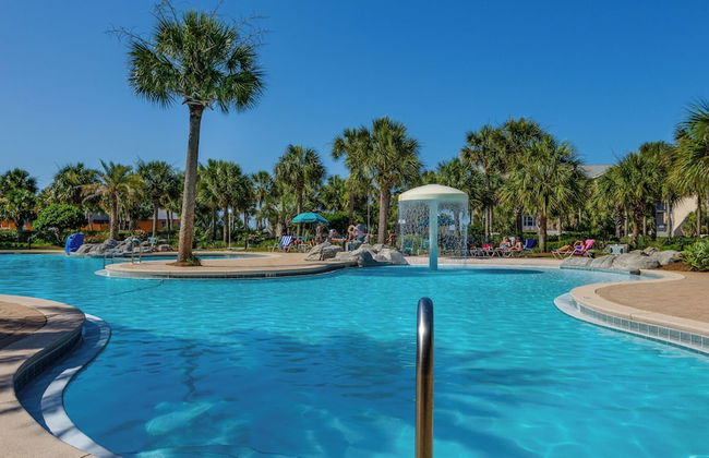 Spacious 2BR Condo w/ Partial Gulf Views, Pool, Across the Street From Beach! - Foto 34