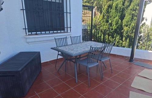 Maison avec logement indépendant, piscine privée et vue mer - Photo 9