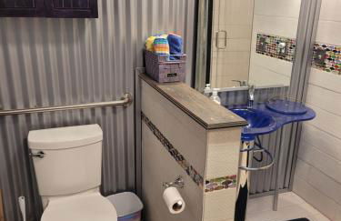 Hazel's Goose Creek Lodge - Private Riverfront! - Foto 47