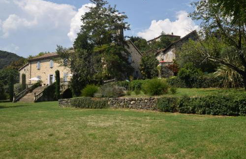 Holiday Home in Ardèche with Pool & Garden - Foto 17