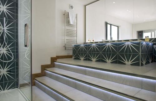 Turnstone - Photo 22