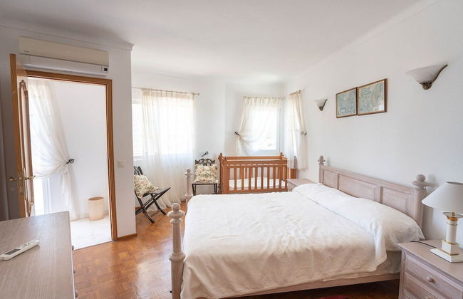 Silver Beautiful 4 Bedroom Vila Just Steps TO TH - Foto 18