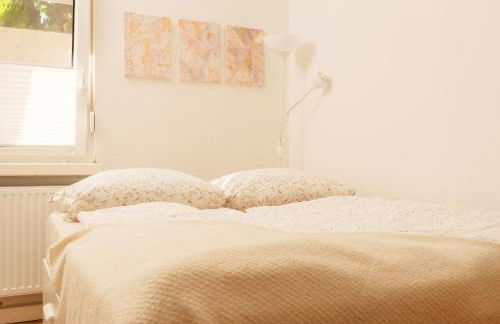 Grüne Idylle nahe Hauptbahnhof & Hufeisensee mit Parkplatz & Terrasse - Foto 10