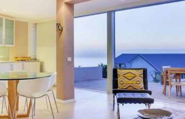 Secure Holiday Apartment w Private Pool Calico - Photo 42