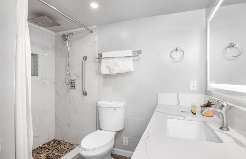 Waikiki City View at the Ilikai, Close to Beach - Foto 10