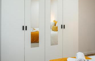 HostWise - Modern Flat with a Suite - Foto 18