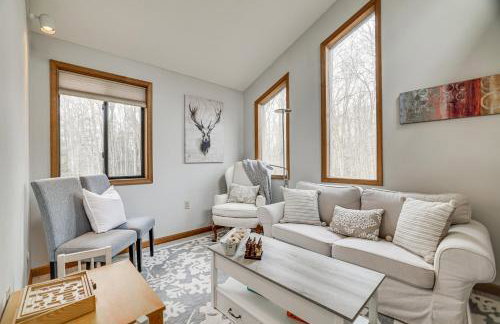 Pocono Pines Home with Private Hot Tub! - Foto 14