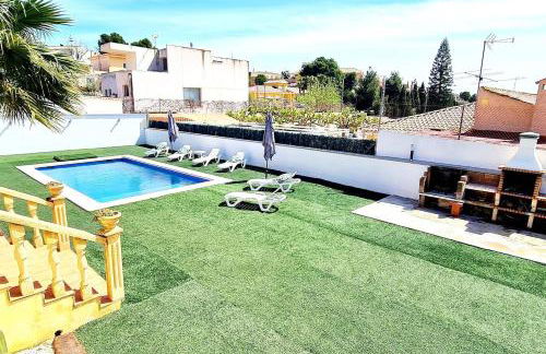 The Grand Pool Chalet and BBQ - Photo 11