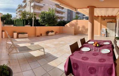 Apartamento Nuevo con Gran Terraza y Wifi en Canet - Photo 1
