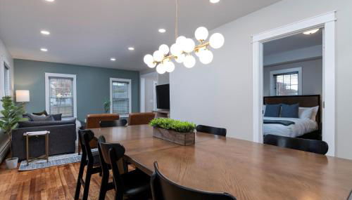 Updated Family-sized Home in Heart of Rutland, Near Slopes, EV Level 2, Hot Tub - Photo 3