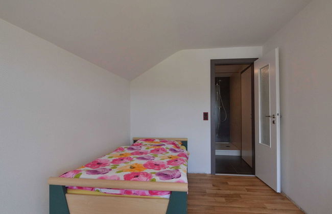 Apartment in Weywertz Near Ski Slopes - Photo 5