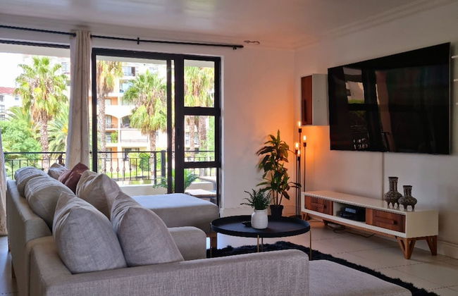 The Island Club by Smart City Stays - Photo 35