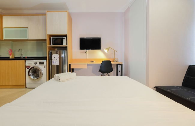 Comfortable Studio at Menteng Park Apartment - Foto 5