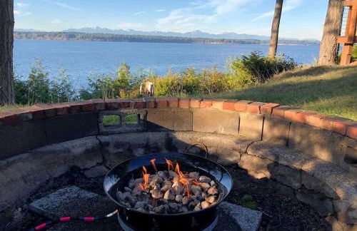 Incredible Sunset at Beachfront Glamping Cabin on Private, Herron Island with Fire Pit and Kayaking near Olympia, Washington - Foto 5