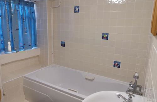 Dolphin Cottage 50m from Shaldon Beach! - Foto 7