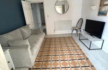 Queen Anne Court-FREE PARKING By Prescott Apartments - Photo 17