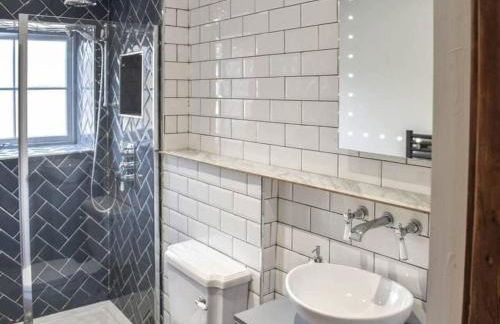 Cosy 2-Bed Cottage in a World Heritage Village - Foto 7