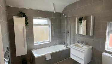 Harborne Park House - Photo 2