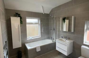 Harborne Park House - Photo 2