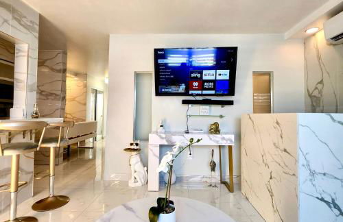 Luxurious Waterfront 2 room apartment- Remodeled- Free parking- 5min drive to Miami Beach - Foto 19