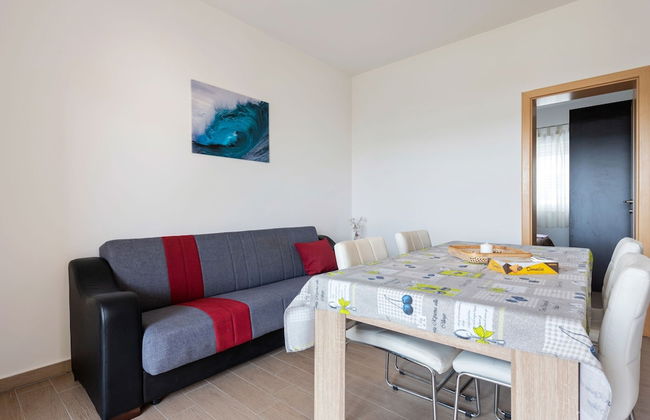 Simplistic Apartment in Neviđane near Sea - Foto 18