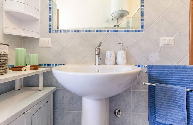 Charming 3-bed Villa in Berruiles - Photo 33