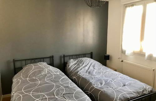 Agréable maison proche Gare avec parking gratuit - Foto 12