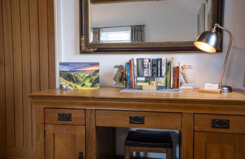 PEAK DISTRICT ROMANTIC Courtyard Loft, with Outdoor Japanese Whirlpool Bath - Foto 46