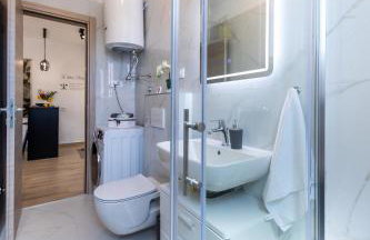 The Fairy's Cave - Free Parking - Photo 23