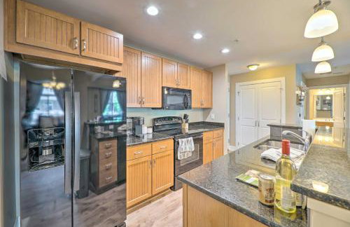 Grand Haven Condo - Walk to Nearby Hot Spots! - Foto 8