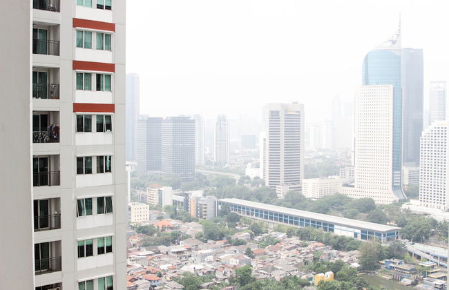 Great Location And Comfy 2Br Apartment At Thamrin Residence - Photo 27