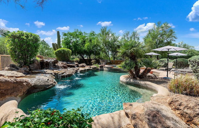 Restorative Oasis Ranch w Pool Spa - Photo 23