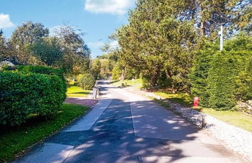 3 Bedroom Cozy Home In Le Touquet - Foto 12