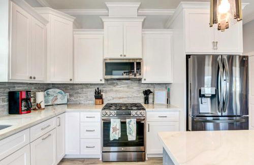 Private Dock and Patio Waterfront Galveston Retreat - Photo 11