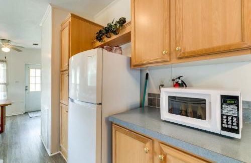 Weeki Wachee Home with Fire Pit 13 Mi to Ocean! - Foto 10