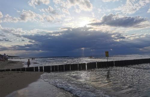 Amber Barn - Bursztynowa Stodoła - Noclegi u Loni - w zacisznym centrum nad morzem z parkingiem - Foto 68
