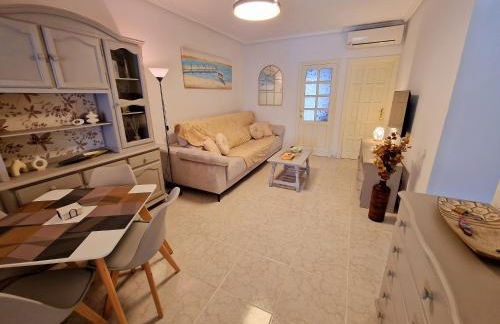 Tranquil Bungalow Retreat - Photo 16