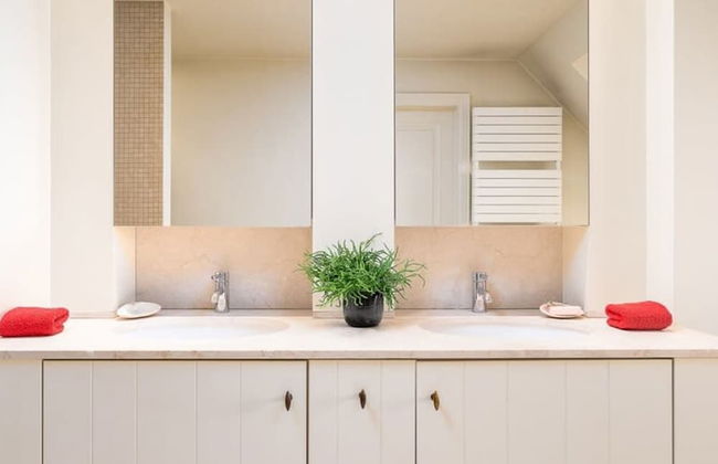 Stunning Penthouse With Free Parking and sea View - Foto 40