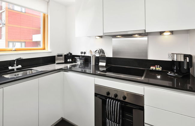 Phoenix Heights By Bridgestreet - Photo 14