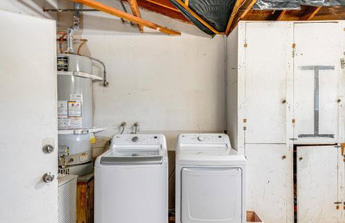 7 Mi to Dtwn Poolside Paradise in Bakersfield! - Photo 18