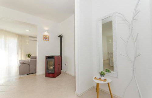 Guest house LUCIJA with swimming pool - Photo 12