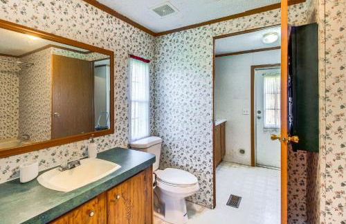 Valley View Lodge Rural Home in Bridgeport! - Foto 14