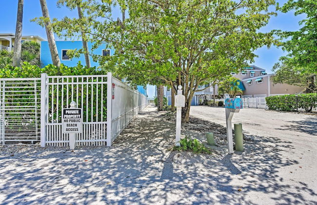 Coastal Surfside Swank by Beachside Management - Foto 22