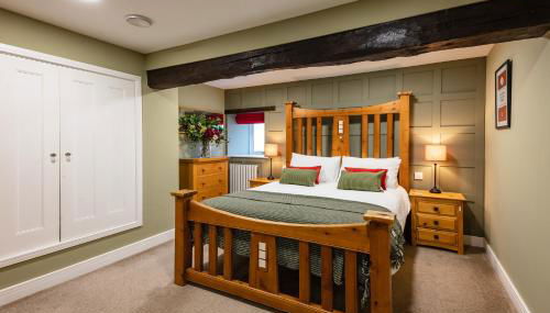 Spacious, luxury town centre Granary conversion - Foto 5, wardrobe