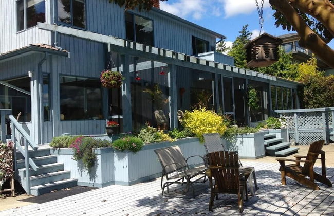 Salty Towers Oceanfront Cottages - Foto 40