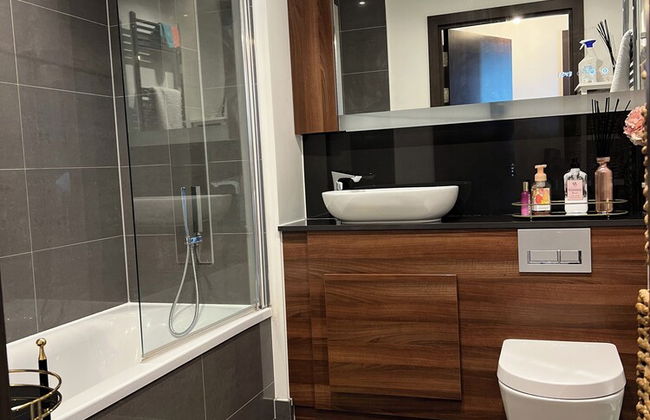 Stunning 1-bed Apartment in Dartford - Photo 10