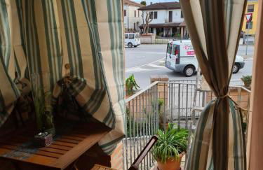 Silver Home - Photo 7